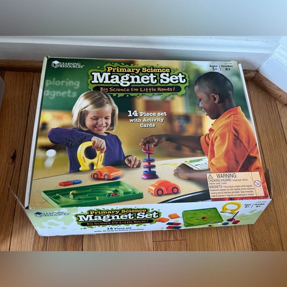 Primary Science Magnet Set - Picture 1 of 3
